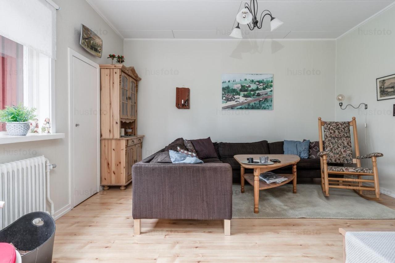 Fjaellnaera Stuga Med Laengdspar & Sjoe I Naerheten Vemhån Exterior foto